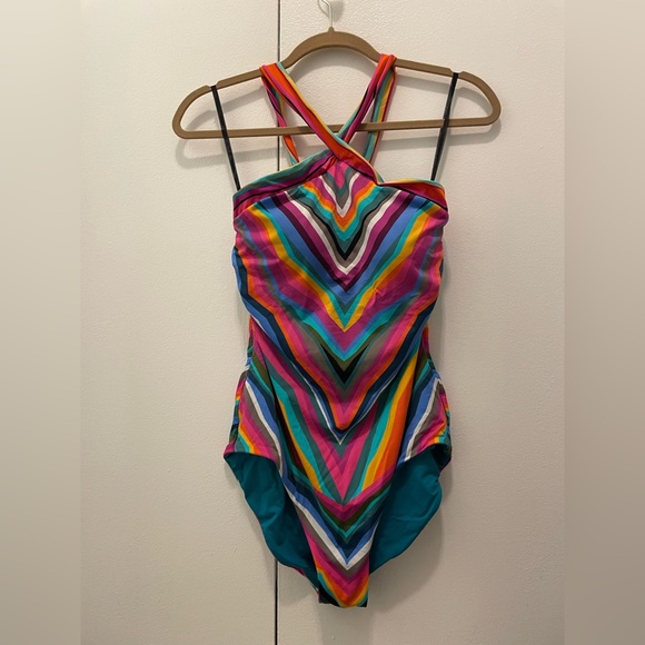 NWT Trina Turk Vibrant Striped One-Piece Reversible Swimsuit - Picture 4 of 7